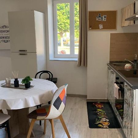 T2 Cosy Matelas 5* / Ecran Plat Qled Mâcon Exterior foto